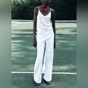 Zara Relaxed Mid Waist Jeans ZW Collection white size 2